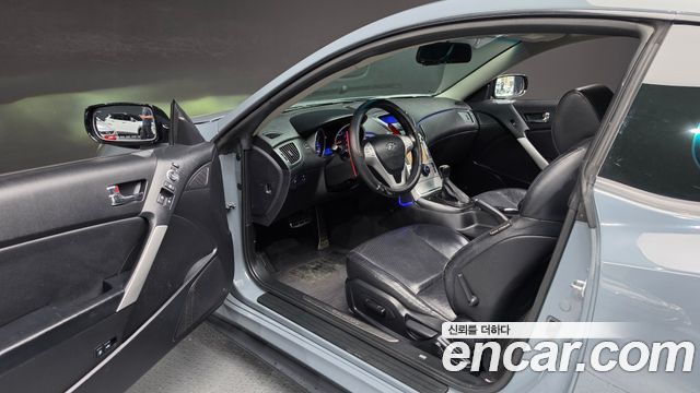 Hyundai Genesis 2010 — photo 10