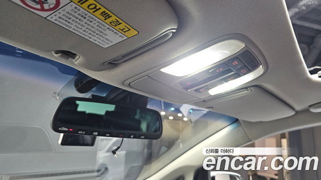 Kia Canival 2016 — photo 24