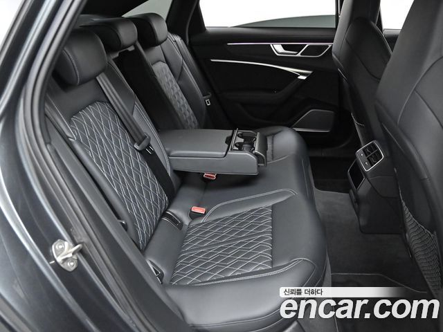 Audi S6 2022 — photo 11