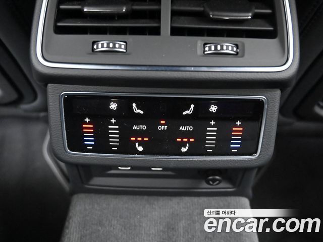 Audi S6 2022 — photo 18