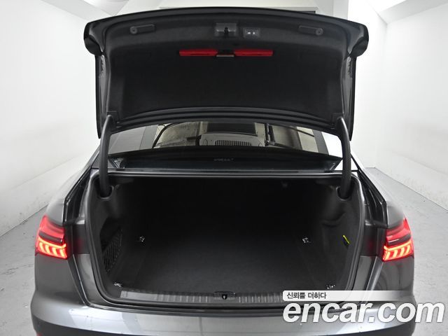 Audi S6 2022 — photo 20