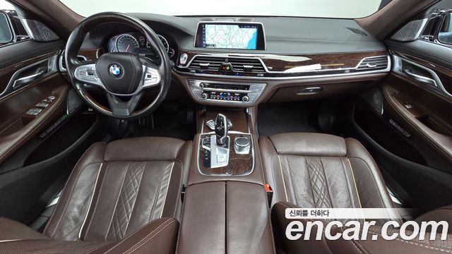 BMW 7-Series 2016 — photo 8