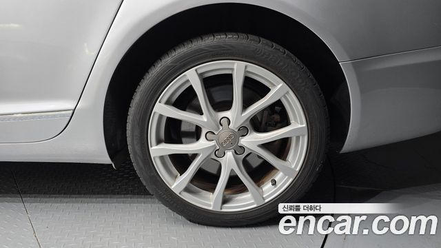 Audi A6 2010 — photo 5