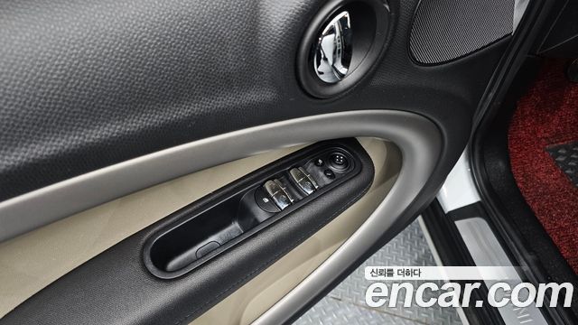 Mini Countryman 2016 — photo 13
