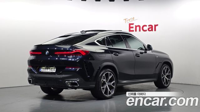 BMW X6 2021 — photo 2