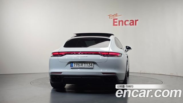 Porsche Panamera 2021 — photo 4