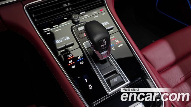 Porsche Panamera 2021 — photo 12