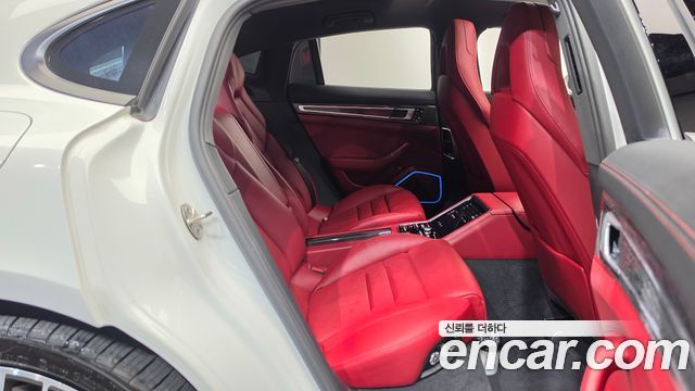 Porsche Panamera 2021 — photo 17