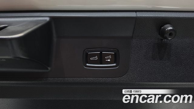 Porsche Panamera 2021 — photo 26