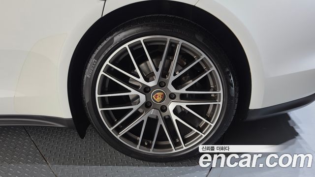 Porsche Panamera 2021 — photo 7