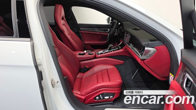 Porsche Panamera 2021 — photo 16