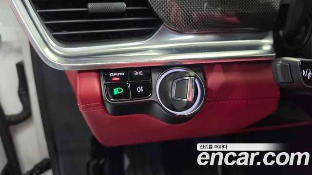 Porsche Panamera 2021 — photo 30