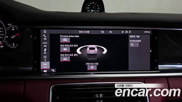 Porsche Panamera 2021 — photo 34
