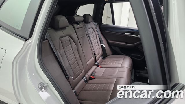 BMW iX3 2024 — photo 17