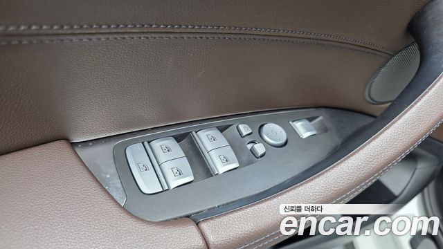 BMW iX3 2024 — photo 28