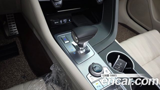 Genesis G70 2018 — photo 12