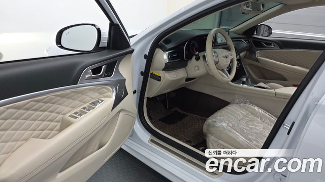 Genesis G70 2018 — photo 13