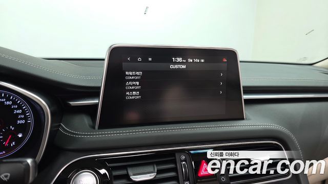 Genesis G70 2018 — photo 21