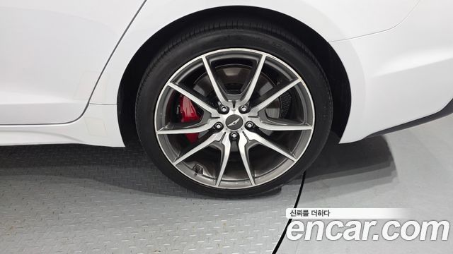 Genesis G70 2018 — photo 7