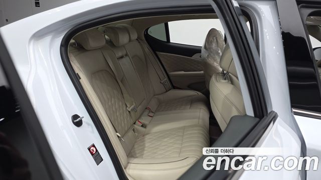 Genesis G70 2018 — photo 16