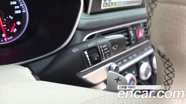 Genesis G70 2018 — photo 30