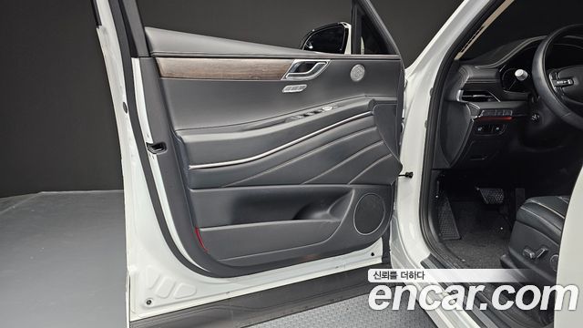 Genesis GV80 2022 — photo 14
