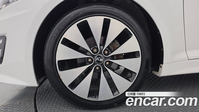 Kia K5 2011 — photo 5