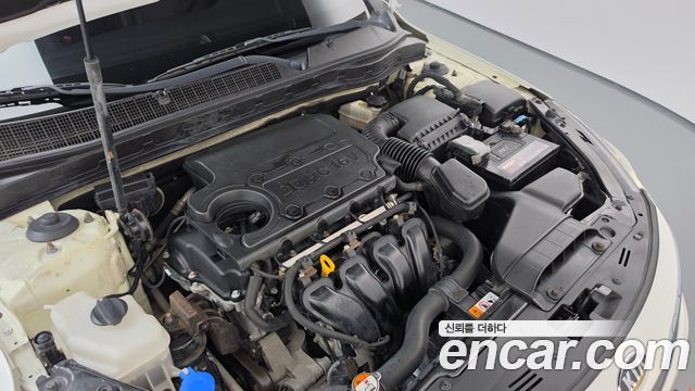 Kia K5 2011 — photo 6