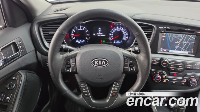 Kia K5 2011 — photo 13