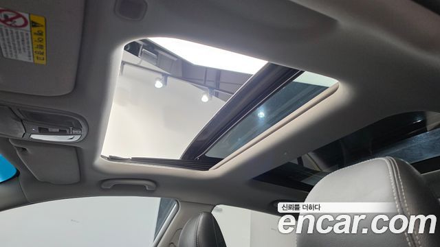 Kia K5 2011 — photo 16