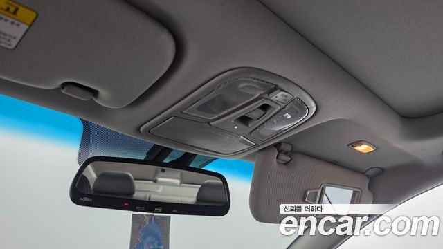 Kia K5 2011 — photo 18