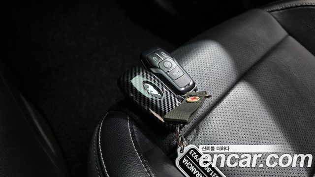 Ford Mustang 2017 — photo 18