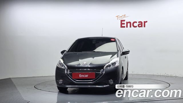 Peugeot 208 2014 — photo 3