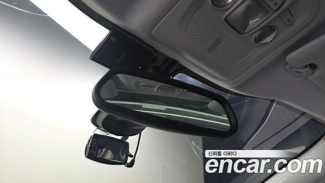 Peugeot 208 2014 — photo 16