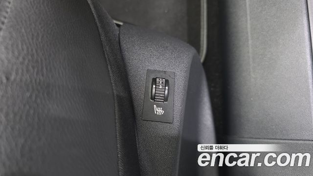 Peugeot 208 2014 — photo 19