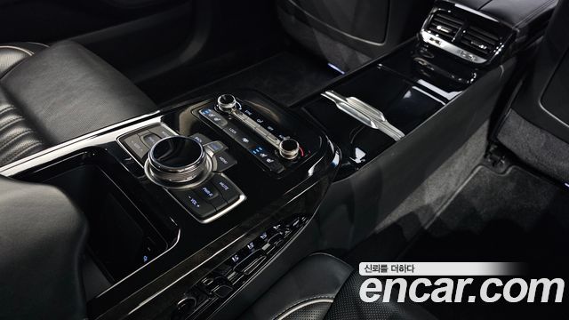 Genesis EQ900 2018 — photo 23