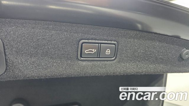 Genesis EQ900 2018 — photo 26