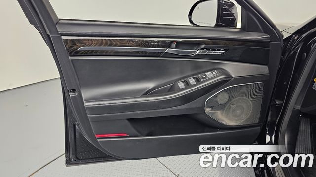 Genesis EQ900 2018 — photo 14