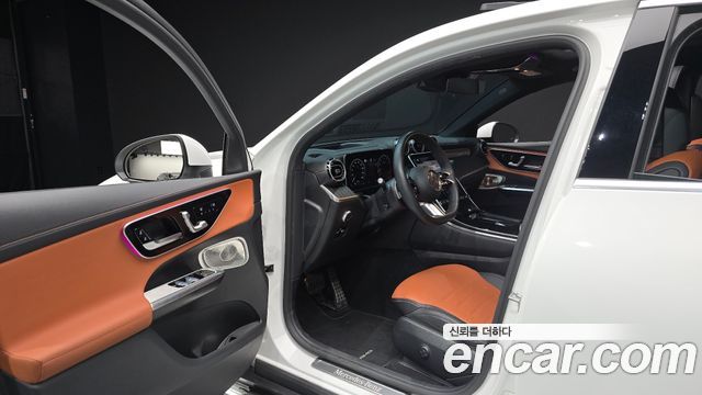 Mercedes-Benz GLC-Class 2024 — photo 13