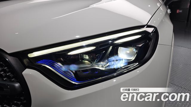 Mercedes-Benz GLC-Class 2024 — photo 8