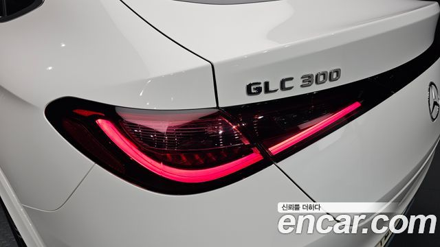 Mercedes-Benz GLC-Class 2024 — photo 9