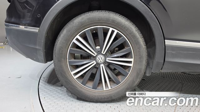 Volkswagen Tiguan 2020 — photo 5