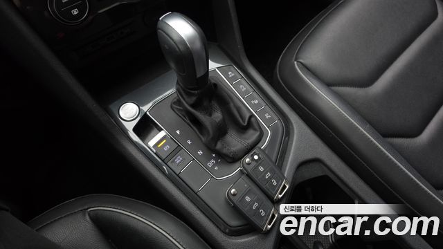 Volkswagen Tiguan 2020 — photo 12