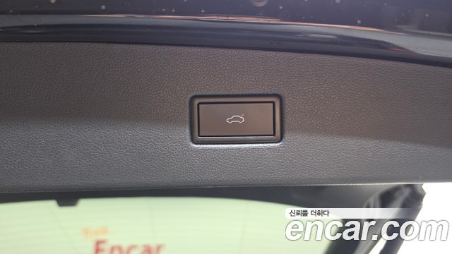 Volkswagen Tiguan 2020 — photo 21