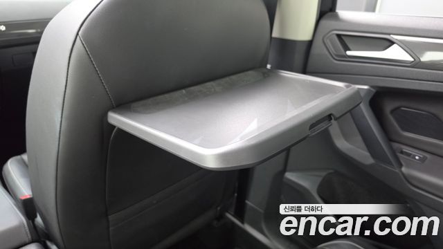 Volkswagen Tiguan 2020 — photo 23