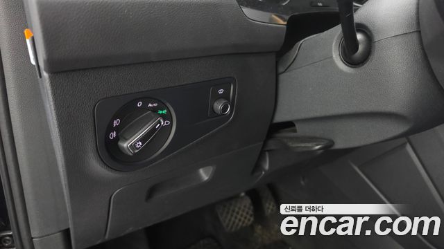 Volkswagen Tiguan 2020 — photo 25