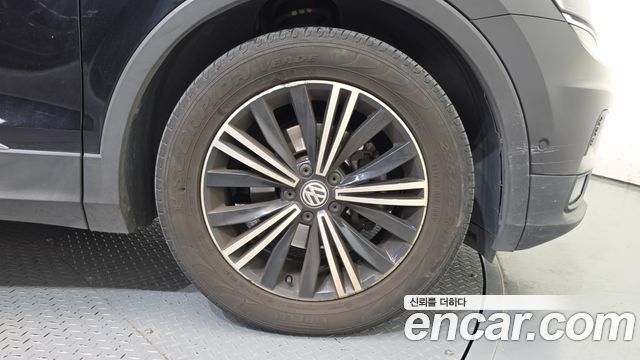 Volkswagen Tiguan 2020 — photo 7