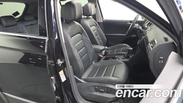 Volkswagen Tiguan 2020 — photo 16