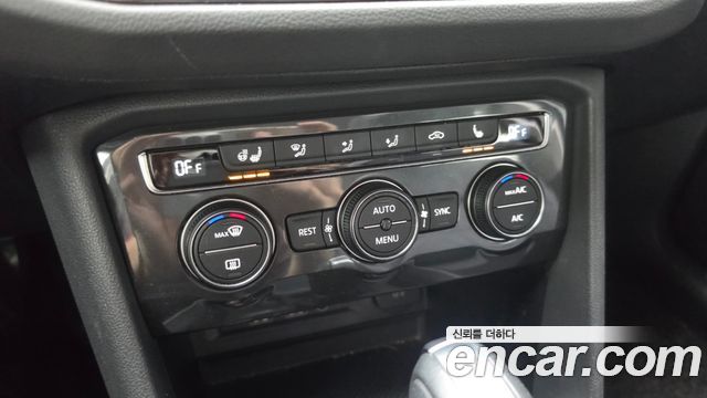 Volkswagen Tiguan 2020 — photo 31