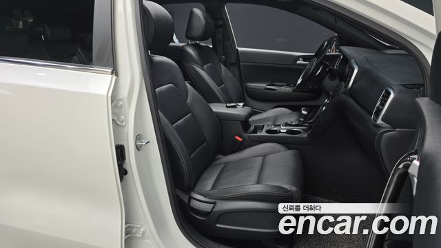 Kia Sportage 2019 — photo 16